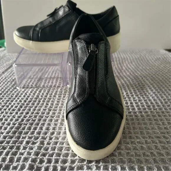 Clarks Women's Layton Rae Black Leather Zip Casual Sneakers‎ - Picture 3 of 7